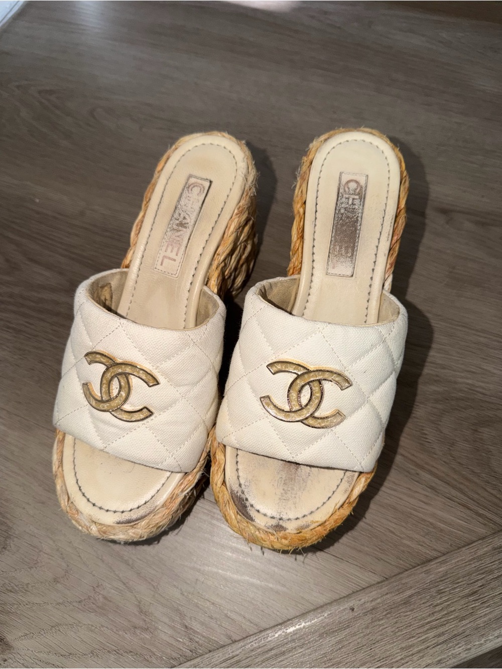 CHANEL Cream Quilted Espadrille Wedge Slide with Gold CC - Picture 6 of 16